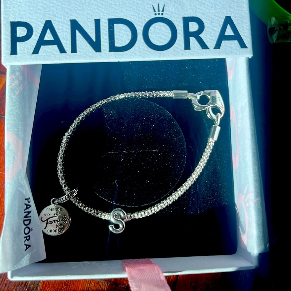 Pandora moments studded chain bracelet with ‘S’ Charm-sterling silver NWOT